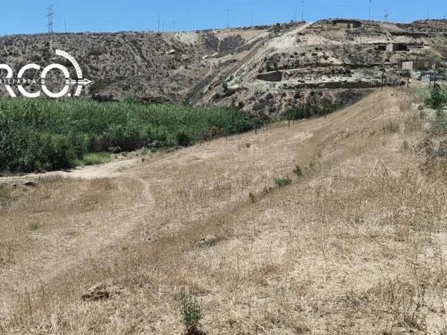 TERRENO EN VENTA 233m? COLONIA 89
