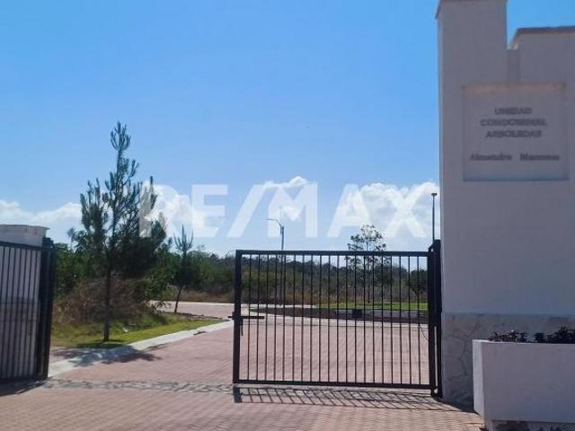 TERRENO EN VENTA