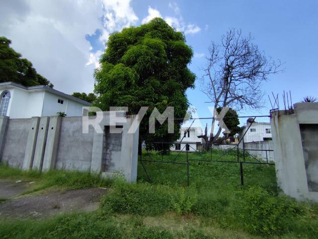 TERRENO CON CONSTRUCCIÓN EN VENTA – COL. JARDÍN 20 DE NOVIEMBRE