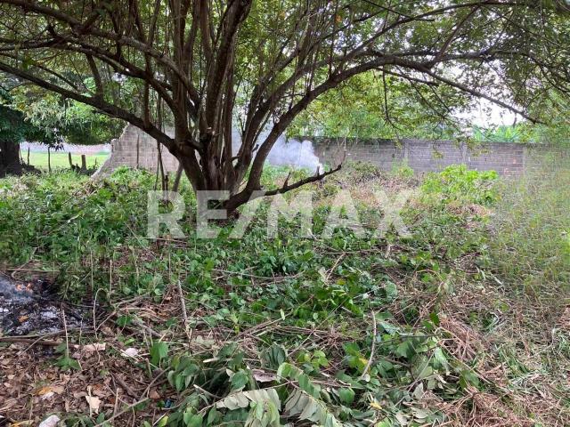 TERRENO EN VENTA