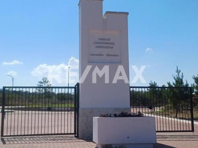 TERRENO EN VENTA