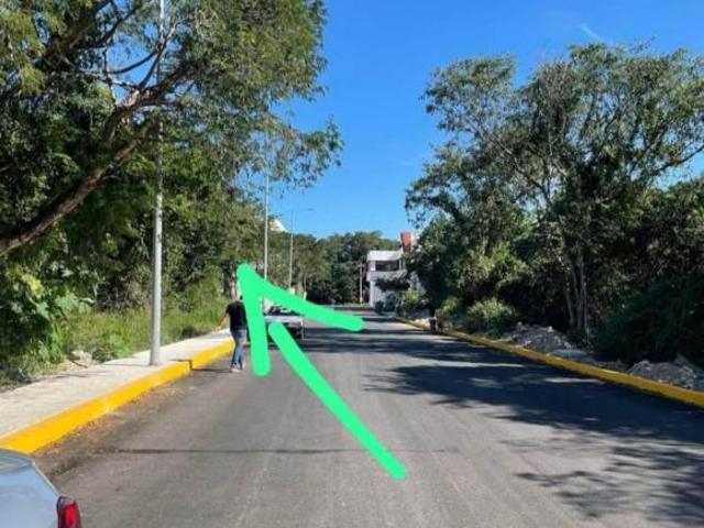 TERRENO ESCRITURADO EN PLAYA DEL CARMEN A 1 KM DE LA PLAYA