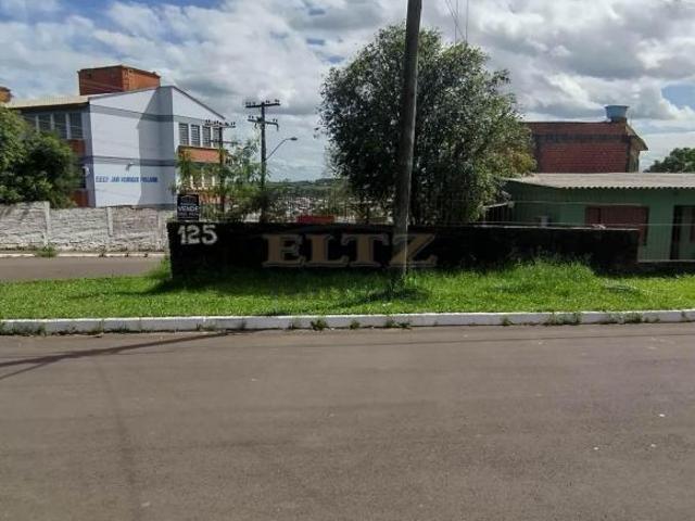 Terreno esquina com três frentes 562m² NH