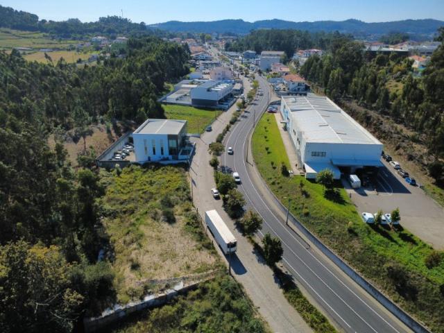 Terreno Estratégico com 30m de Frente Face à N14