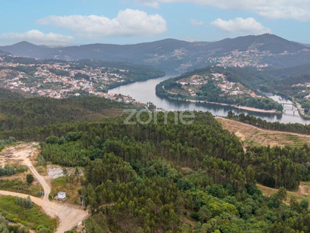 Terreno florestal construível com 45.200 m² Melres, Gondomar