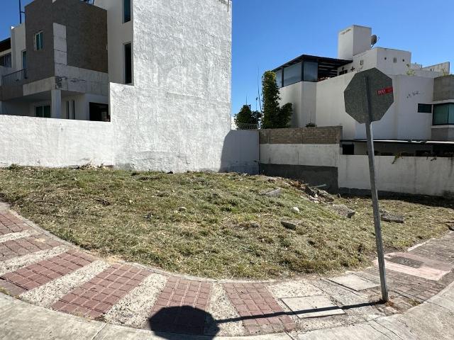Terreno Fraccionamiento Residencial El Refugio