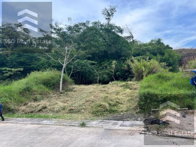 Terreno Fraccionamiento Residencial Monte Magno