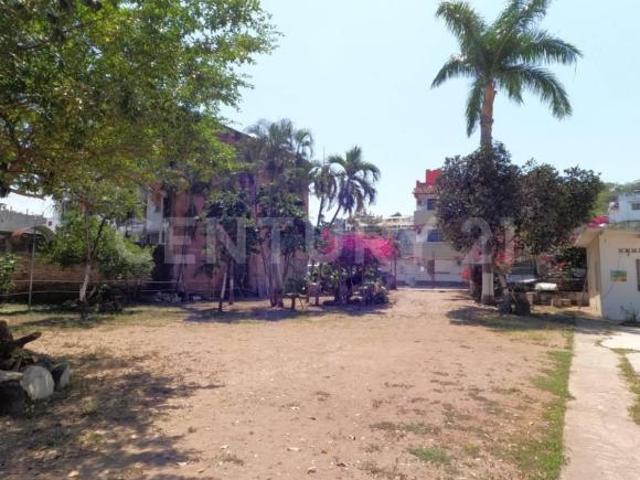 Terreno frente a la playa en venta en Rincón de Guayabitos