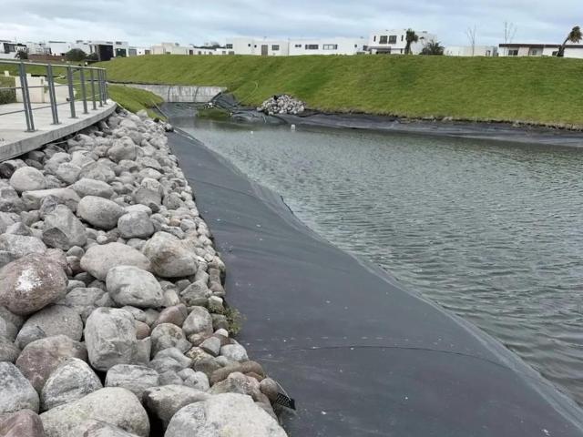 TERRENO FRENTE AL LAGO EN PUNTA TIBUR?N