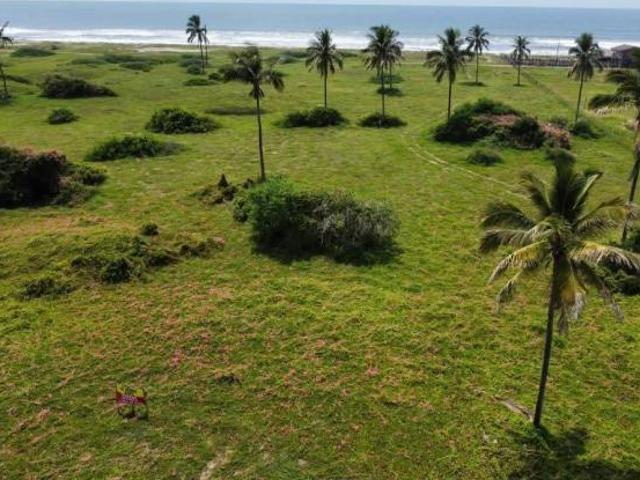 Terreno frente al mar