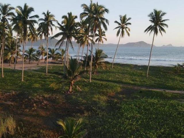 Terreno Frente al Mar en Boca de Iguanas, Jalisco