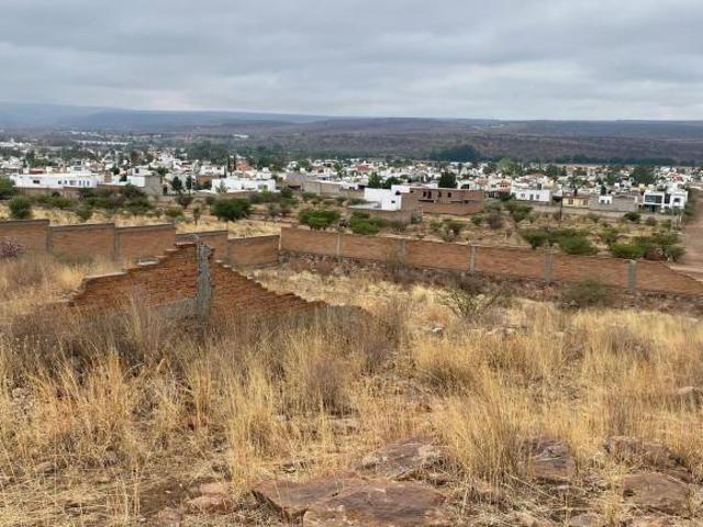 Terreno Habitacional en venta con una hermosa vista 4
