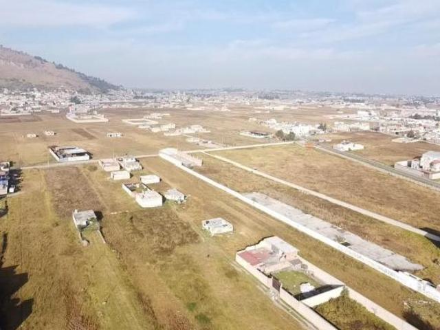 TERRENO HABITACIONAL EN VENTA EN ZINACANTEPEZ junto a vías principales en