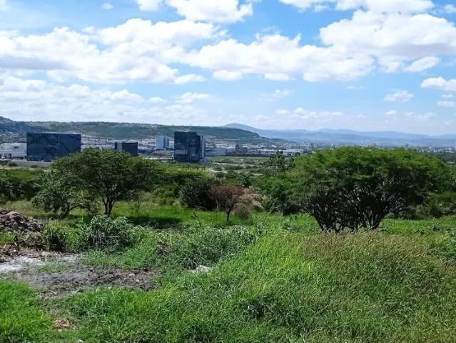 TERRENO HABITACIONAL EN VENTA EN LA ZONA DE JURICA EN QUERÉTARO