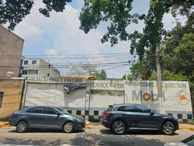 Terreno Habitacional en Venta en Naucalpan de Juárez