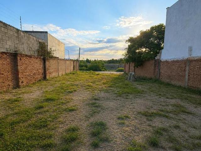 Terreno habitacional en Residencial Los Pinos | 356.02 m²