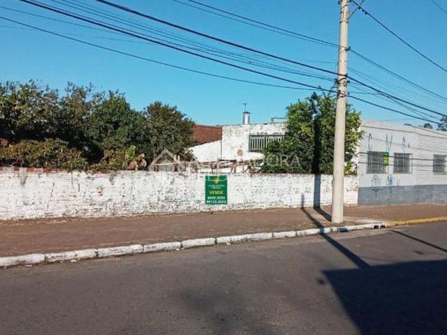 Terreno ideal para construção de prédio residencial/comercial em Canudos!