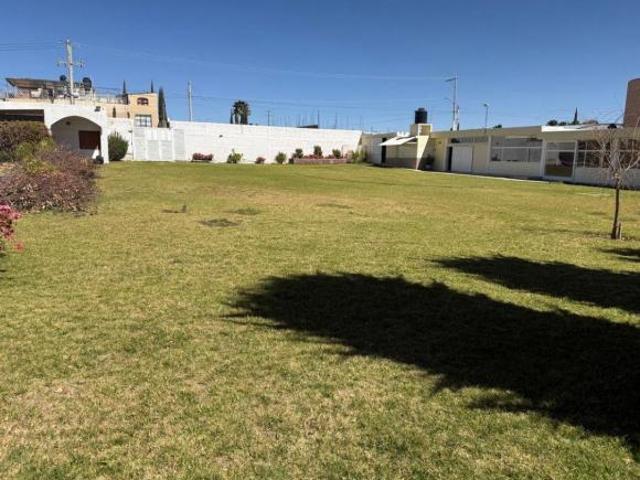 Terreno ideal para fraccionar a un costado del Mercado de Abastos y la Feria