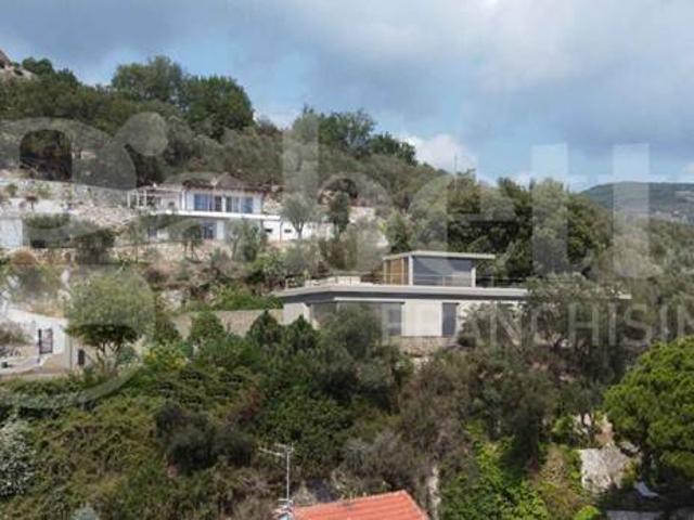 Villa in vendita a Finale Ligure SV