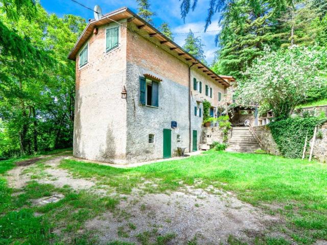 Villa in vendita a Sasso Marconi BO