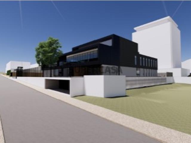Terreno Industrial com Projeto Aprovado e Obra Parcialmente Executada