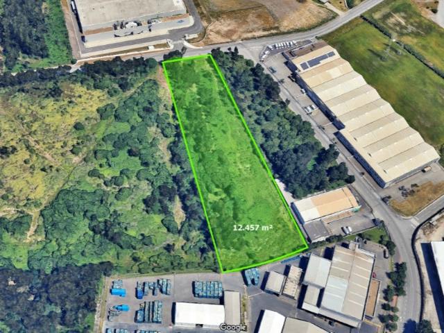 Terreno industrial em Folgosa, Maia