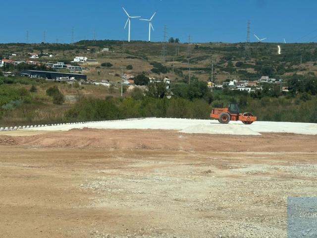 Terreno industrial em São Julião do Tojal