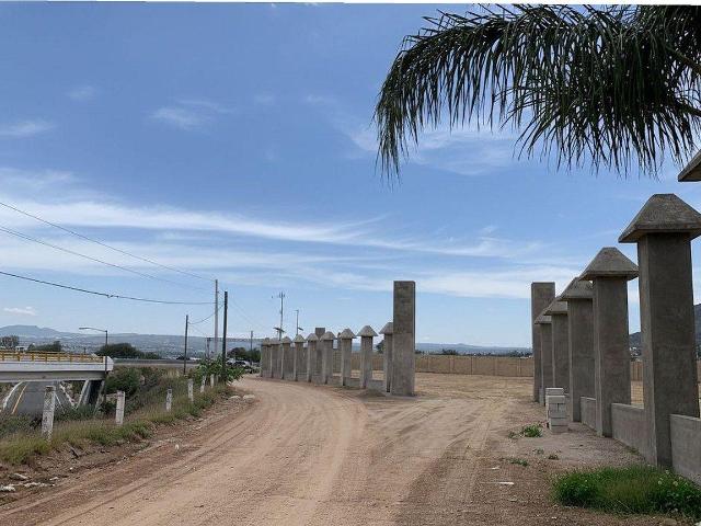 Terreno Industrial en RENTA o VENTA | Frente Autopista M?xico?Quer?taro