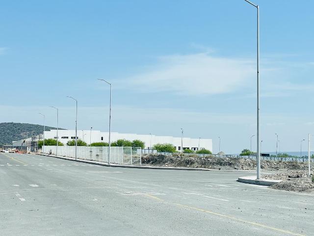 Terreno Industrial en Venta 504m2, 1,7 MDP cerca Parque Industrial Queretaro. GPS