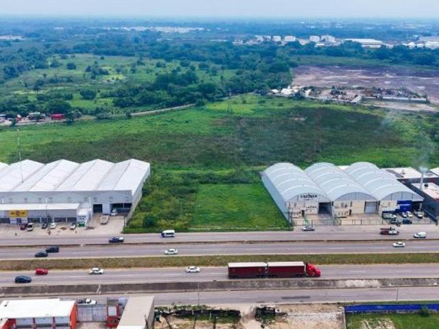 TERRENO INDUSTRIAL EN VENTA EN CARR VHSA CARDENAS KM 3.1 F 877