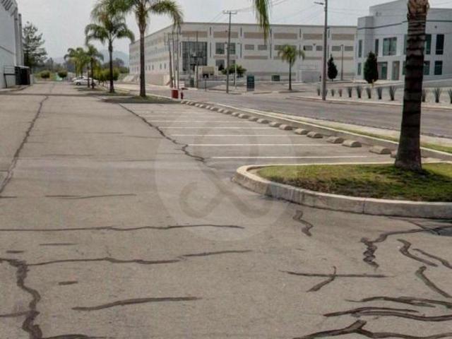 Terreno industrial en venta en Jardines de San Martín