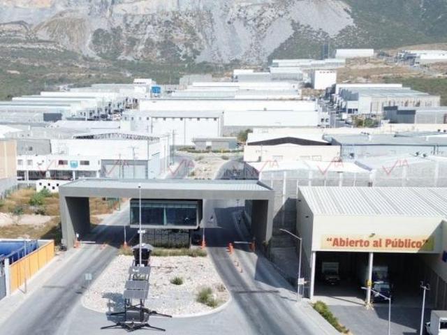 Terreno industrial en venta en Parque 100