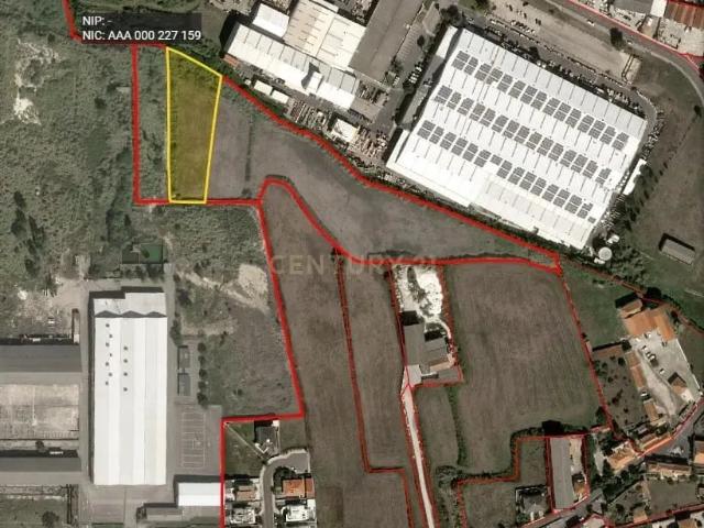 Terreno Industrial – Morelena, Sintra 3.600 m²