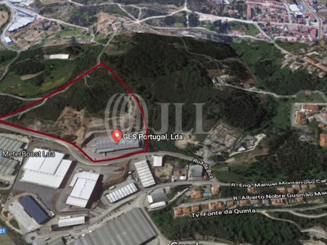 Terreno industrial na Venda do Pinheiro em Mafra