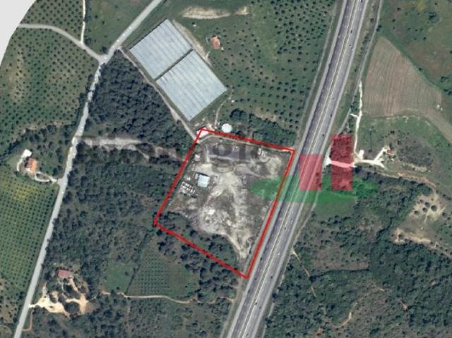 Terreno junto à EN3 e A1 Santarém Alcanena
