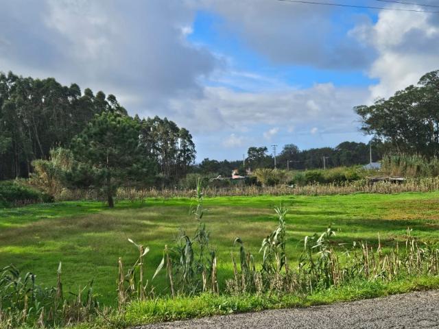Terreno junto à entrada do Eco resort Bukubaki