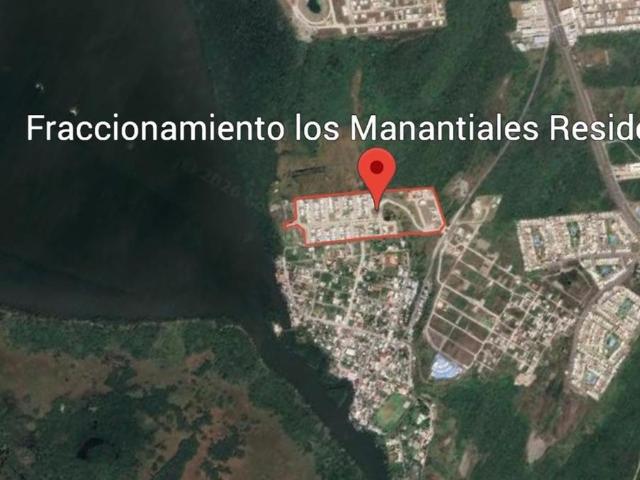 Terreno junto a Los Manantiales