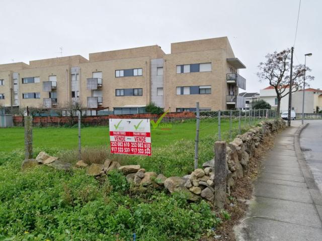 Terreno junto à Via B da Póvoa de Varzim