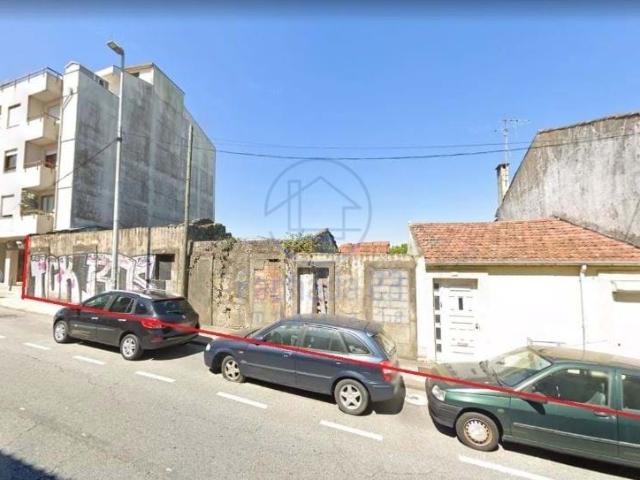 Terreno junto ao Amial para construção em altura