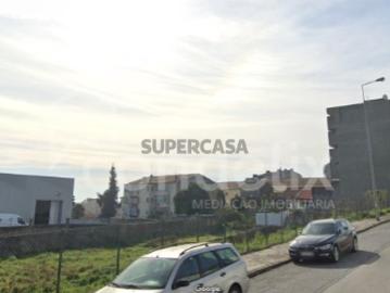Terreno junto ao Estádio de Dragão