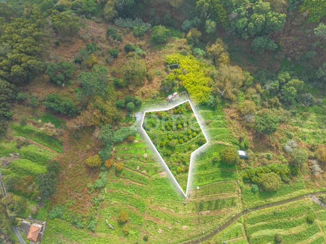 Terreno localizado em Lamarejas Santa Cruz