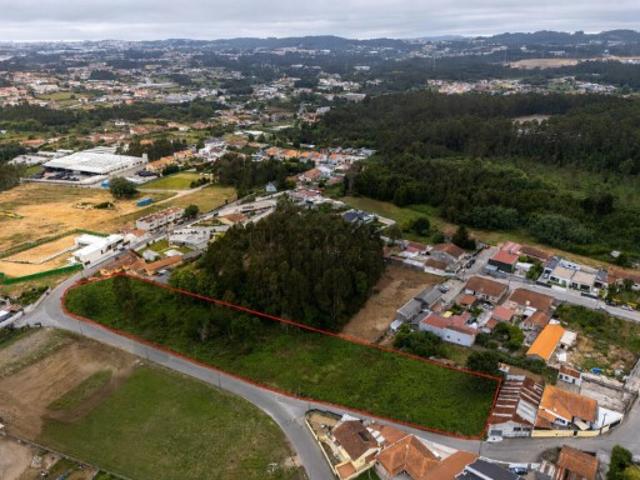 Terreno localizado em S. Félix da Marinha Desenvolvimento Residencial