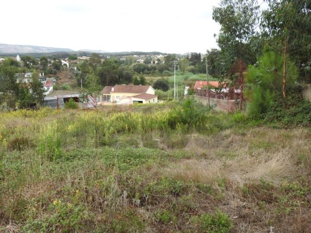 Terreno Urbano localizado na Freguesia do Ramalhal