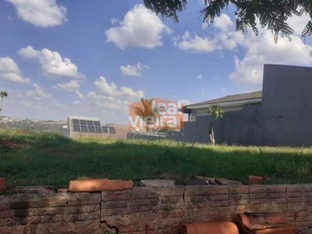 Terreno Lote em Jardim Acapulco, Marília/SP