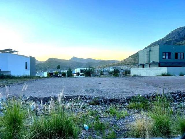 TERRENO/ LOTE EN VENTA 250 M² EN CUMBRES DE DOMINION $2.3 MILL TOTALMENTE PLANO