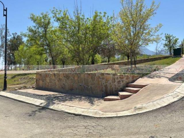 Terreno / Lote en venta en Raíces