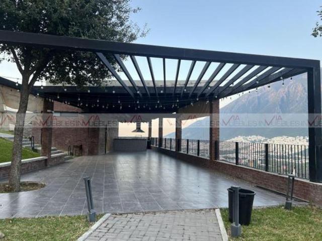 Terreno / Lote en venta en Lomas de Valle Alto