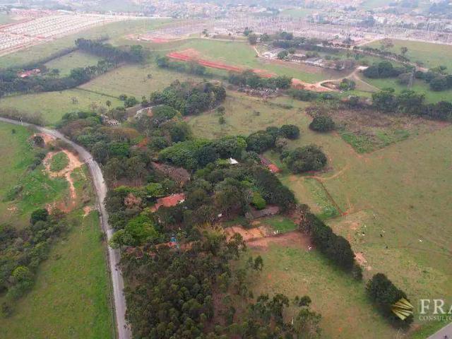 Terreno / Lote para Venda em Taubaté/SP Piracangaguá