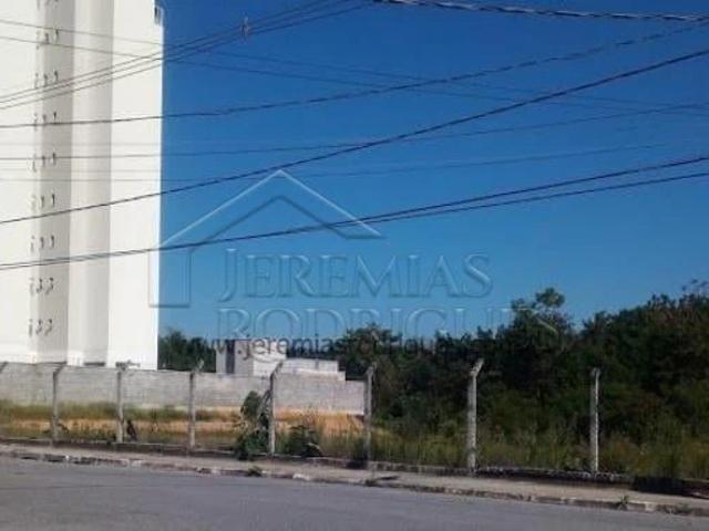 Terreno / Lote para Venda em Taubaté/SP Vila São José