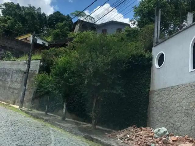 Terreno / Lote para Venda em Teresópolis/RJ Agriões